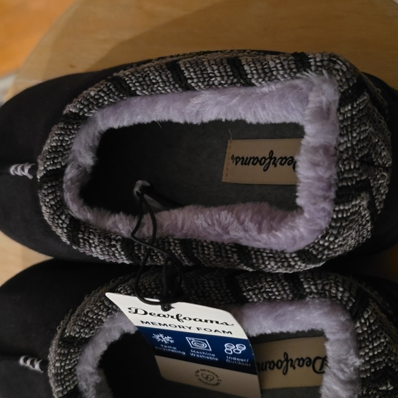 DEARFOAMS BRAND WOMENS BLACK MEMORY FOAM SLIPPERS SIZE SMALL 5-6 - Picture 4 of 12